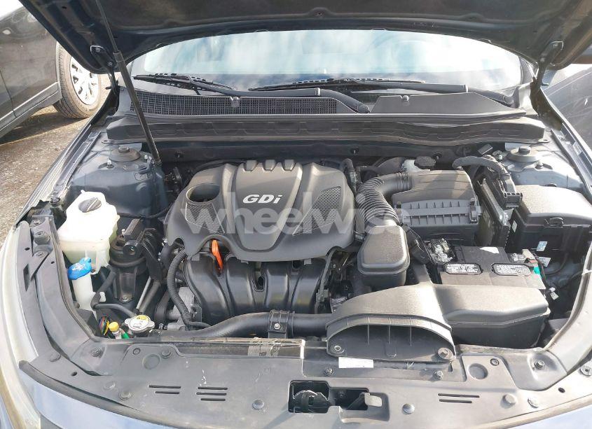Photo 10 of 2015 Kia Optima LX (VIN 5XXGM4A76FG364940)