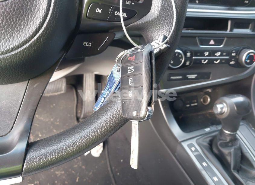 Photo 11 of 2015 Kia Optima LX (VIN 5XXGM4A76FG364940)