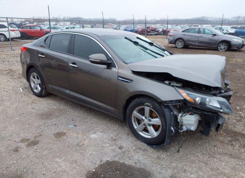 2015 Kia Optima LX (VIN 5XXGM4A76FG370592) main photo