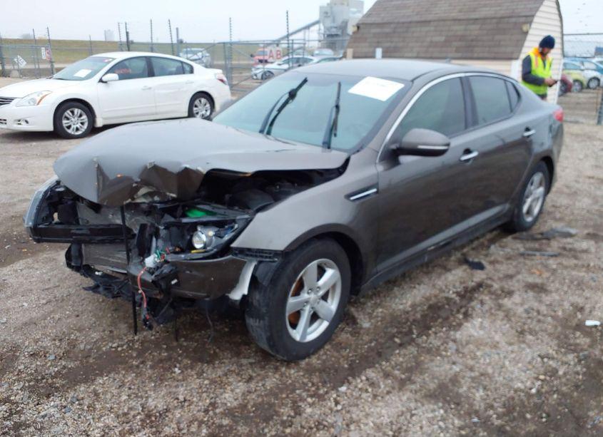 Photo 2 of 2015 Kia Optima LX (VIN 5XXGM4A76FG370592)