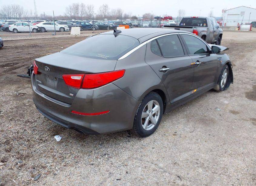 Photo 4 of 2015 Kia Optima LX (VIN 5XXGM4A76FG370592)