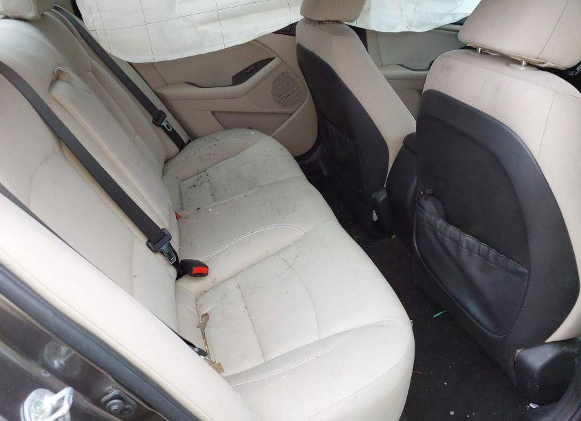 Photo 8 of 2015 Kia Optima LX (VIN 5XXGM4A76FG370592)