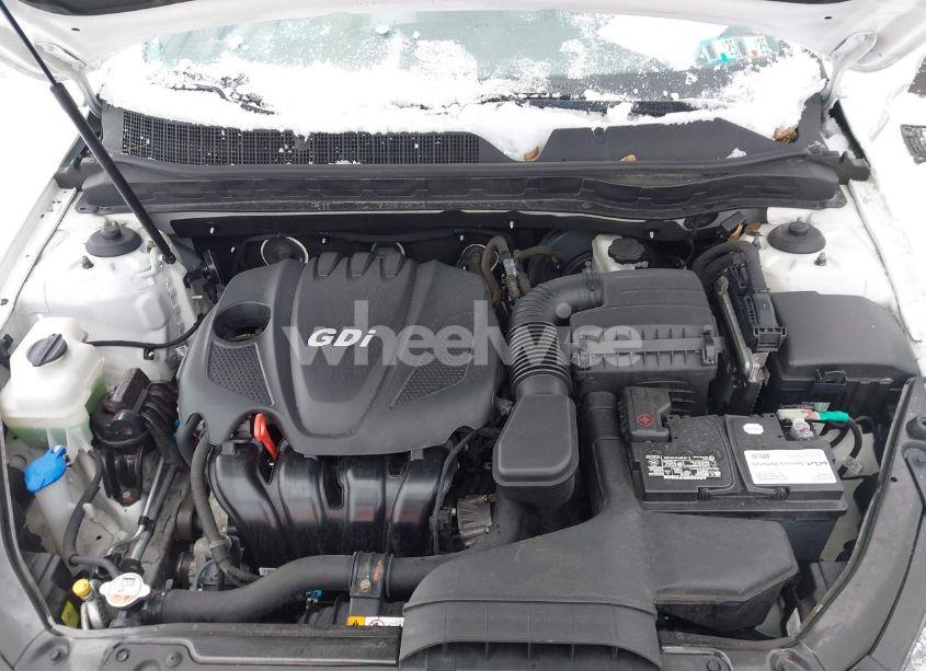 Photo 10 of 2015 Kia Optima LX (VIN 5XXGM4A76FG373184)