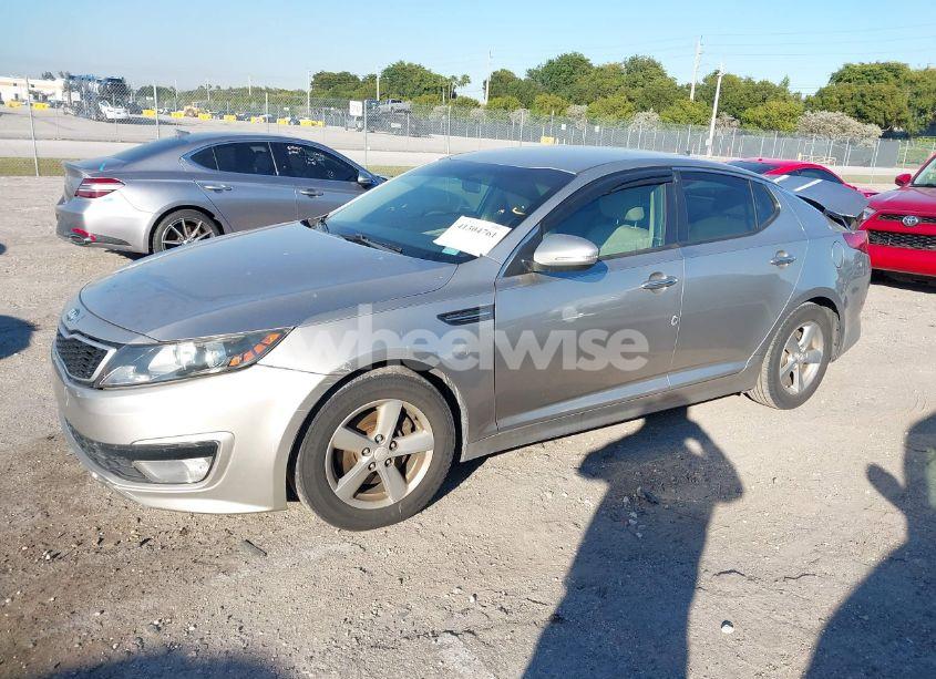 Photo 2 of 2015 Kia Optima LX (VIN 5XXGM4A76FG376571)