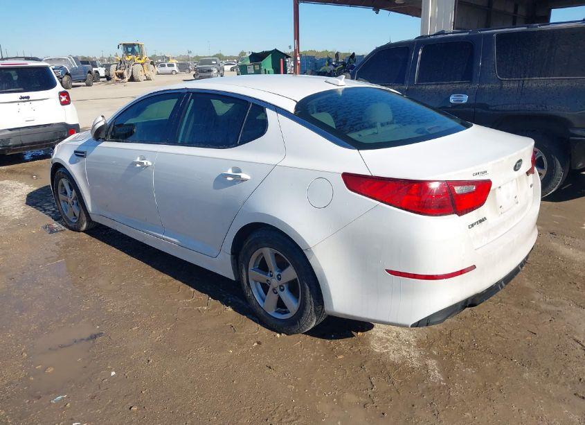 Photo 3 of 2015 Kia Optima LX (VIN 5XXGM4A76FG392981)