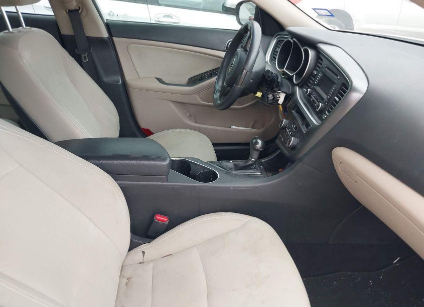 Photo 5 of 2015 Kia Optima LX (VIN 5XXGM4A76FG392981)