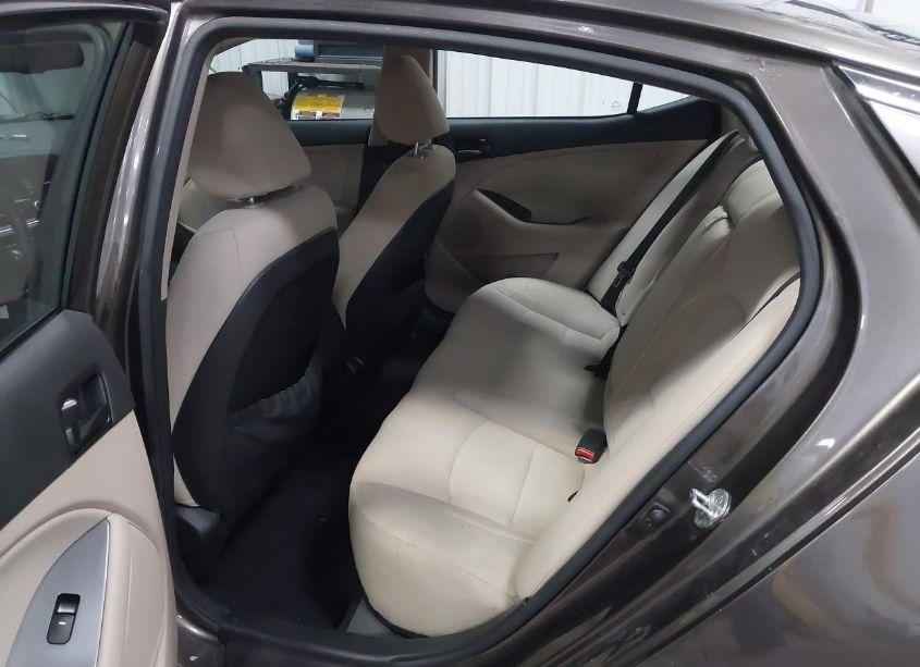 Photo 8 of 2015 Kia Optima LX (VIN 5XXGM4A76FG401291)