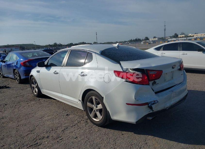 Photo 3 of 2015 Kia Optima LX (VIN 5XXGM4A76FG418107)
