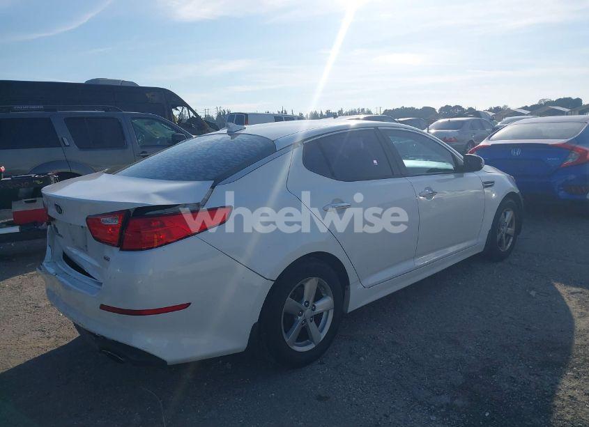 Photo 4 of 2015 Kia Optima LX (VIN 5XXGM4A76FG418107)