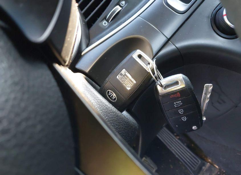 Photo 11 of 2015 Kia Optima LX (VIN 5XXGM4A76FG440673)