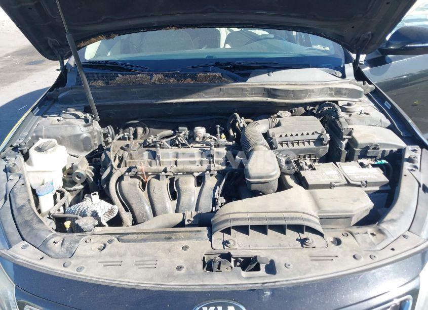 Photo 10 of 2015 Kia Optima LX (VIN 5XXGM4A76FG450152)