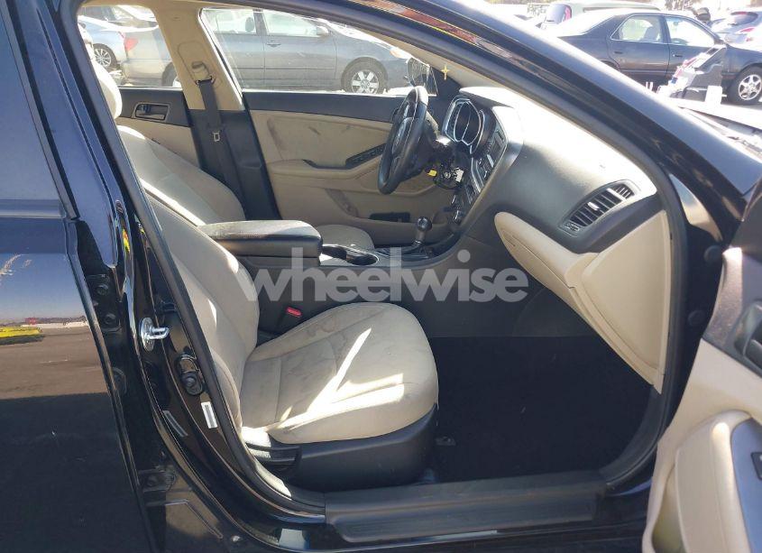 Photo 5 of 2015 Kia Optima LX (VIN 5XXGM4A76FG450152)