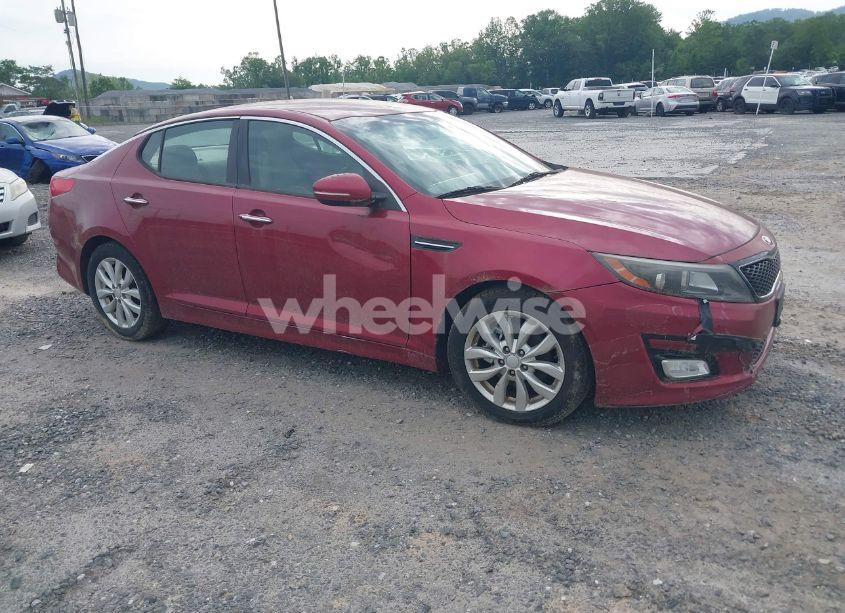 2015 Kia Optima LX (VIN 5XXGM4A76FG474368) main photo