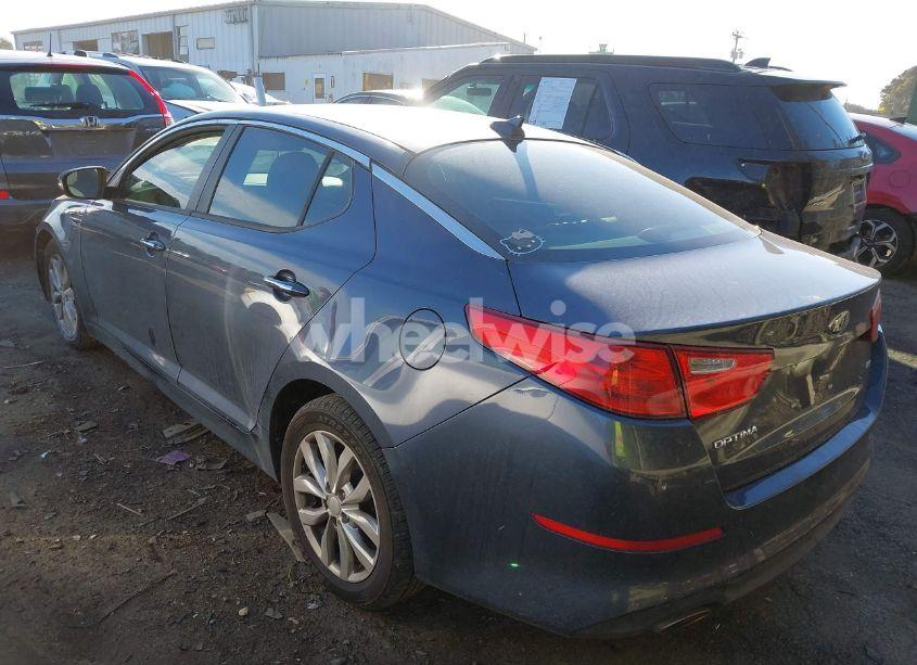 Photo 3 of 2015 Kia Optima LX (VIN 5XXGM4A76FG477478)