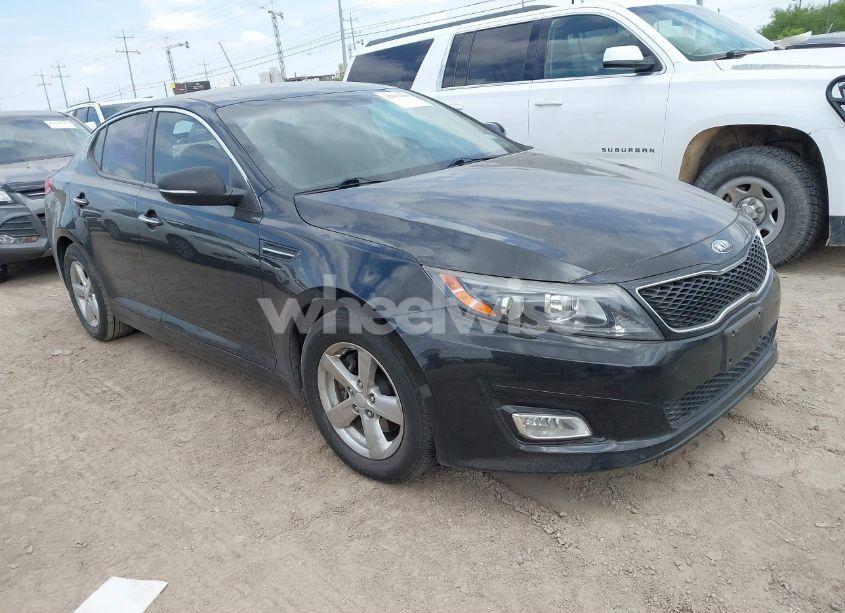 2015 Kia Optima LX (VIN 5XXGM4A76FG515310) main photo