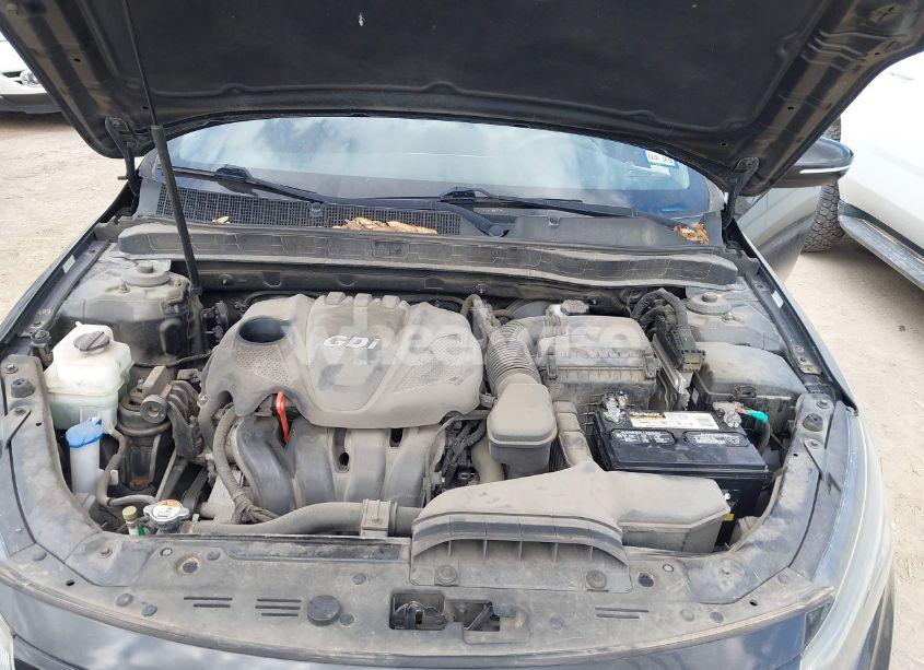 Photo 10 of 2015 Kia Optima LX (VIN 5XXGM4A76FG515310)