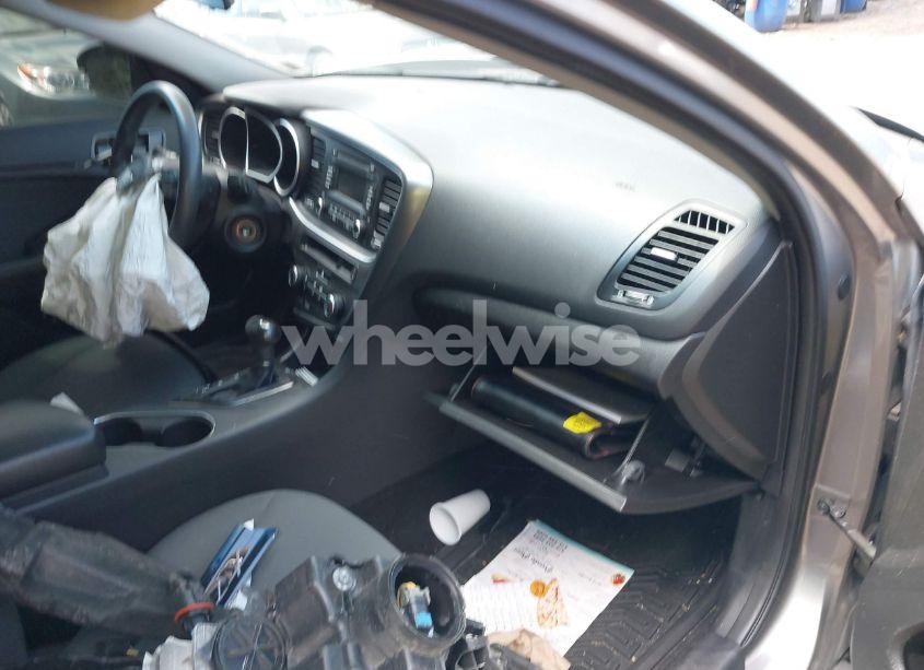 Photo 5 of 2015 Kia Optima LX (VIN 5XXGM4A76FG518823)