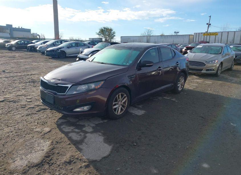 Photo 2 of 2012 Kia Optima LX (VIN 5XXGM4A77CG045896)