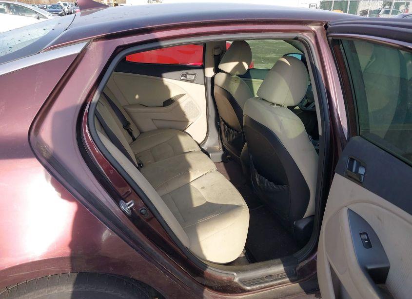 Photo 8 of 2012 Kia Optima LX (VIN 5XXGM4A77CG045896)