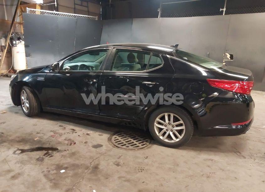 Photo 3 of 2012 Kia Optima LX (VIN 5XXGM4A77CG047440)