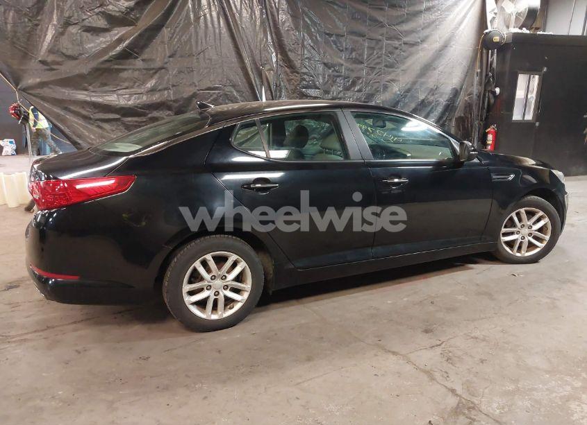 Photo 4 of 2012 Kia Optima LX (VIN 5XXGM4A77CG047440)