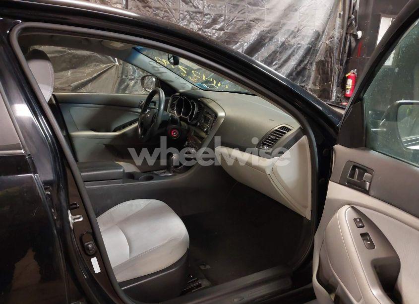 Photo 5 of 2012 Kia Optima LX (VIN 5XXGM4A77CG047440)