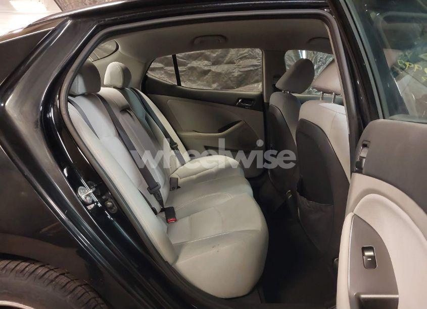 Photo 8 of 2012 Kia Optima LX (VIN 5XXGM4A77CG047440)