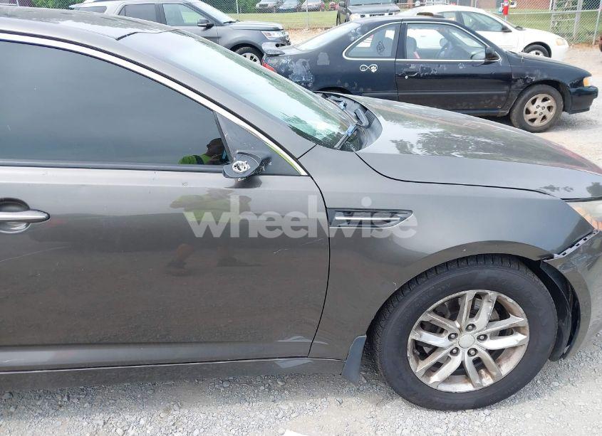 Photo 12 of 2012 Kia Optima LX (VIN 5XXGM4A77CG058969)