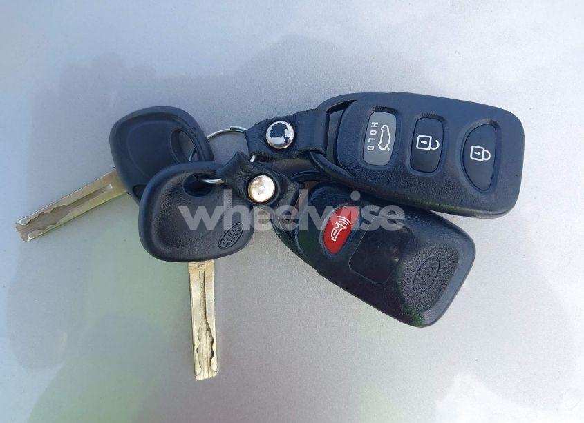 Photo 11 of 2012 Kia Optima LX (VIN 5XXGM4A77CG074198)