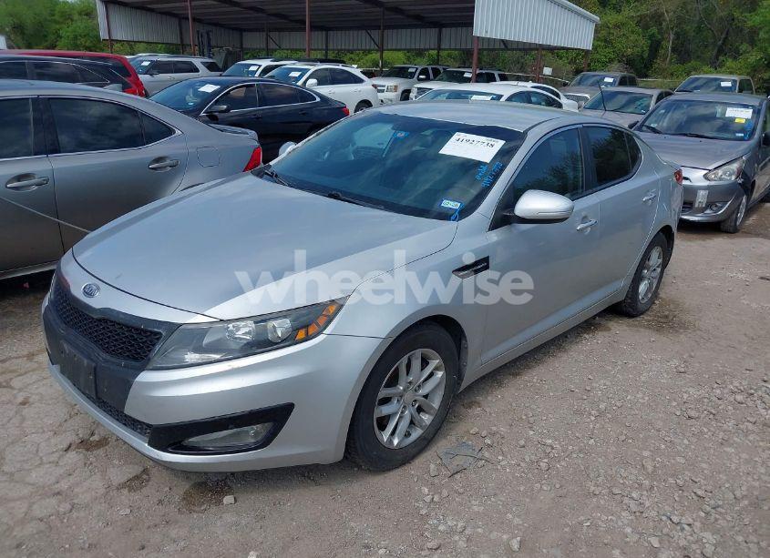 Photo 2 of 2012 Kia Optima LX (VIN 5XXGM4A77CG074198)