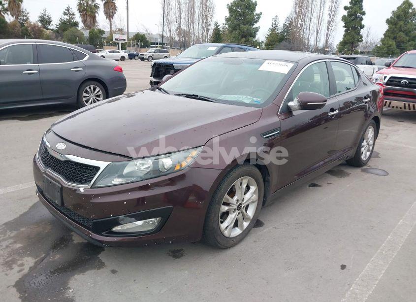 Photo 2 of 2012 Kia Optima LX (VIN 5XXGM4A77CG082334)