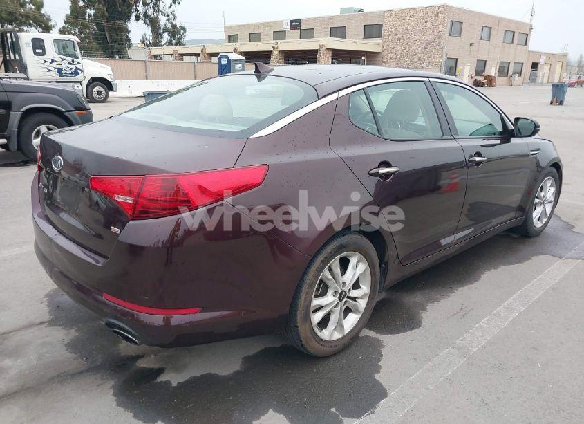 Photo 4 of 2012 Kia Optima LX (VIN 5XXGM4A77CG082334)