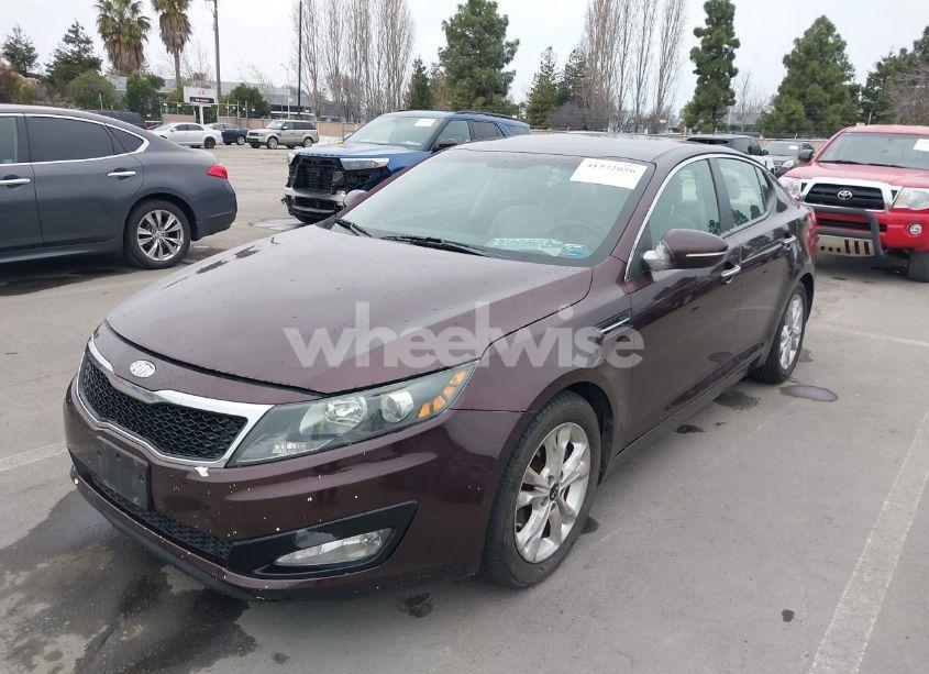 Photo 6 of 2012 Kia Optima LX (VIN 5XXGM4A77CG082334)