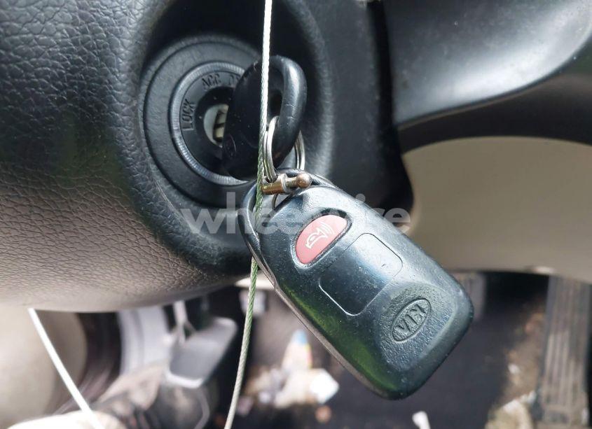 Photo 11 of 2013 Kia Optima LX (VIN 5XXGM4A77DG100610)