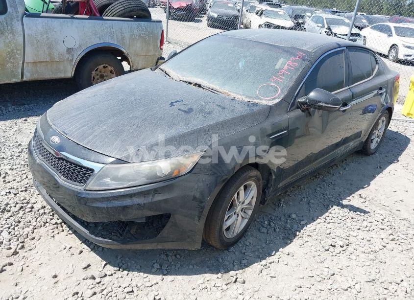 Photo 2 of 2013 Kia Optima LX (VIN 5XXGM4A77DG105614)