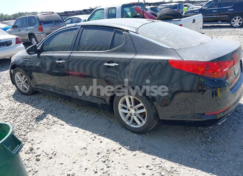 Photo 3 of 2013 Kia Optima LX (VIN 5XXGM4A77DG105614)