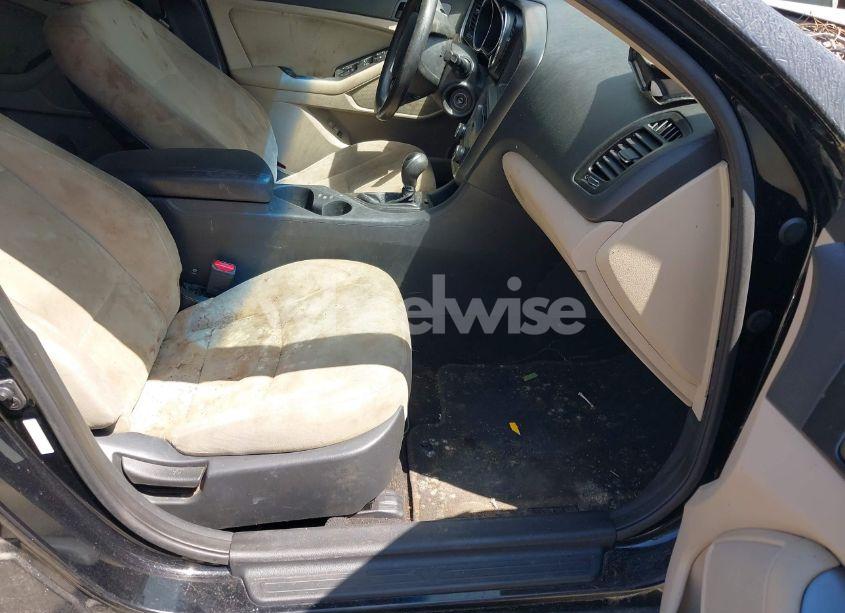 Photo 5 of 2013 Kia Optima LX (VIN 5XXGM4A77DG105614)