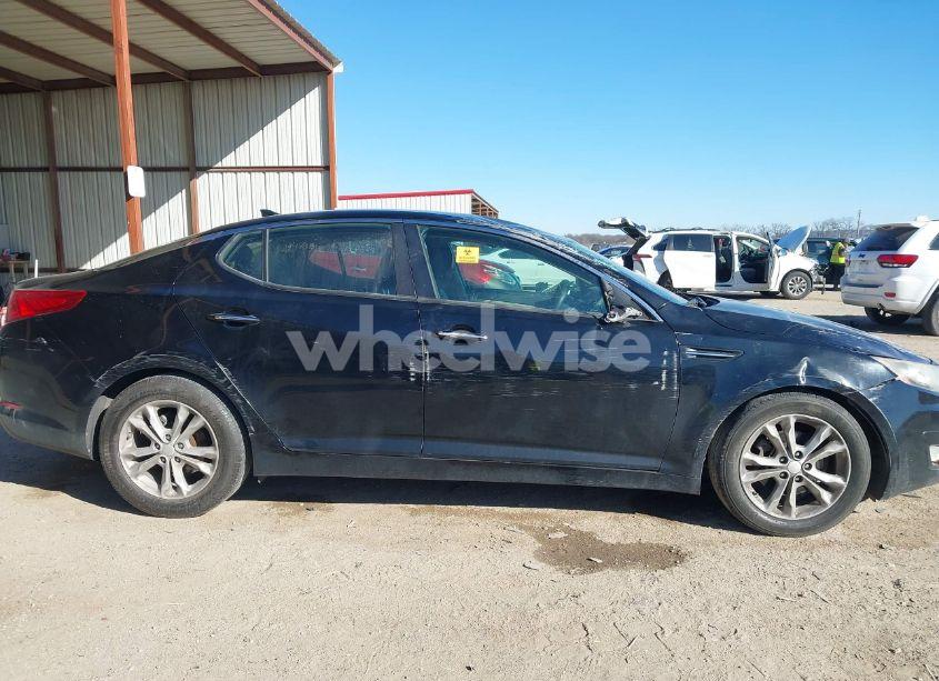 Photo 13 of 2013 Kia Optima LX (VIN 5XXGM4A77DG122316)