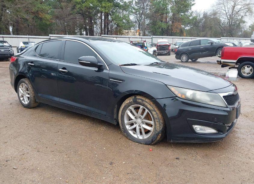 2013 Kia Optima LX (VIN 5XXGM4A77DG134837) main photo