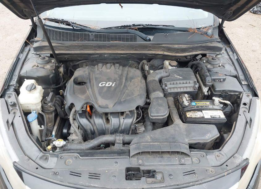 Photo 10 of 2013 Kia Optima LX (VIN 5XXGM4A77DG134837)