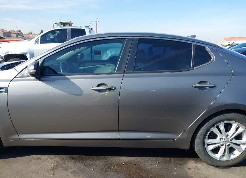 Photo 15 of 2013 Kia Optima LX (VIN 5XXGM4A77DG146115)