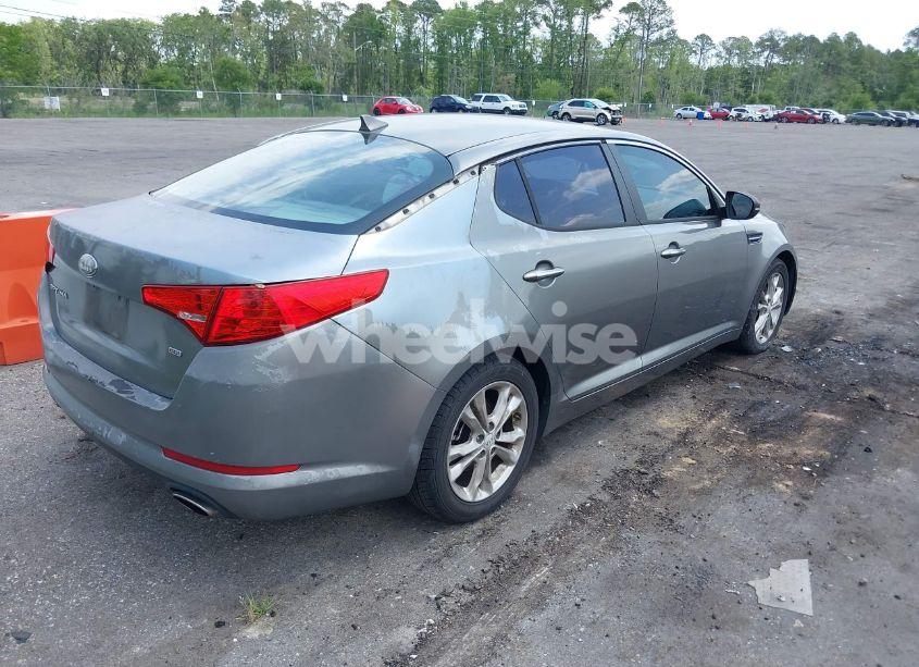Photo 4 of 2013 Kia Optima LX (VIN 5XXGM4A77DG161195)