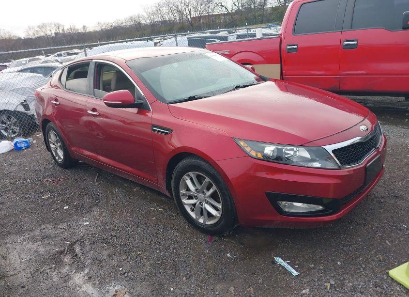 2013 Kia Optima LX (VIN 5XXGM4A77DG210623) main photo