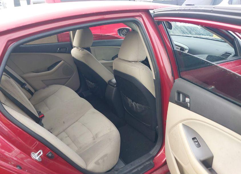 Photo 8 of 2013 Kia Optima LX (VIN 5XXGM4A77DG210623)