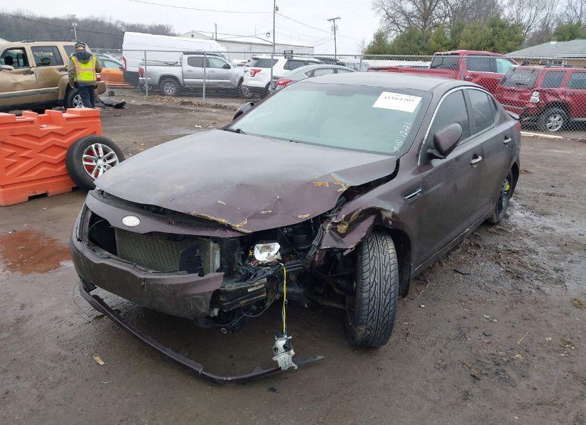 Photo 5 of 2013 Kia Optima LX (VIN 5XXGM4A77DG246716)