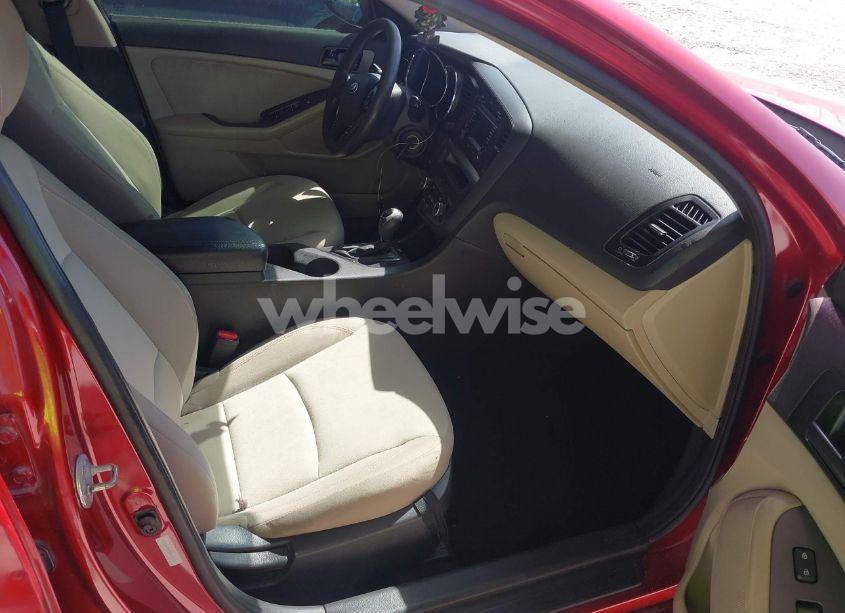 Photo 5 of 2013 Kia Optima LX (VIN 5XXGM4A77DG250376)