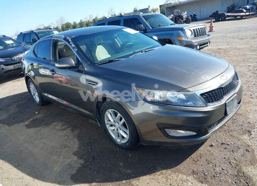2013 Kia Optima LX (VIN 5XXGM4A77DG259045) main photo