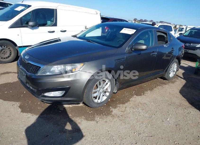 Photo 2 of 2013 Kia Optima LX (VIN 5XXGM4A77DG259045)