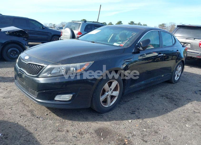 Photo 2 of 2014 Kia Optima LX (VIN 5XXGM4A77EG264179)