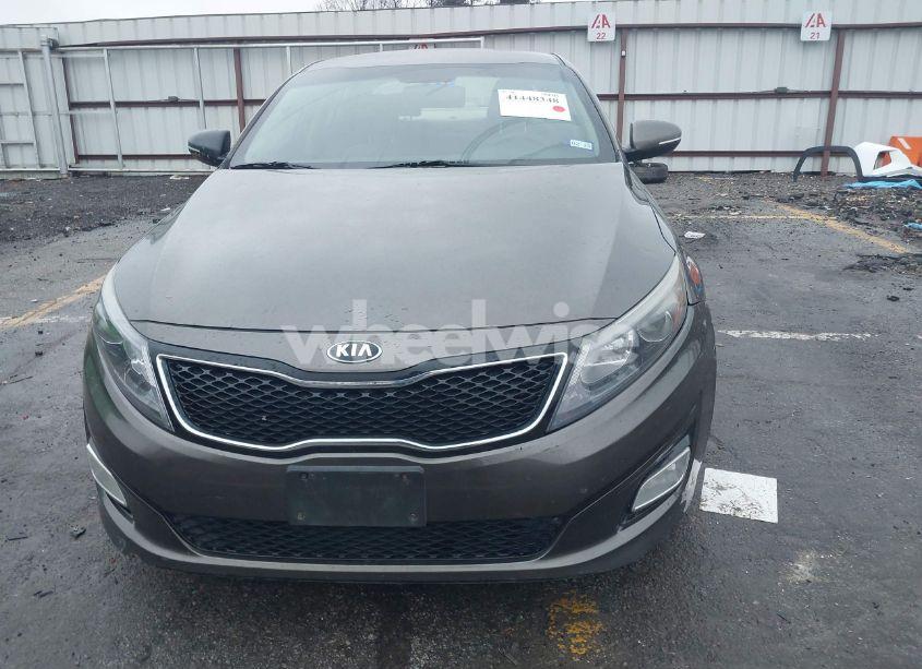 Photo 6 of 2014 Kia Optima LX (VIN 5XXGM4A77EG272895)